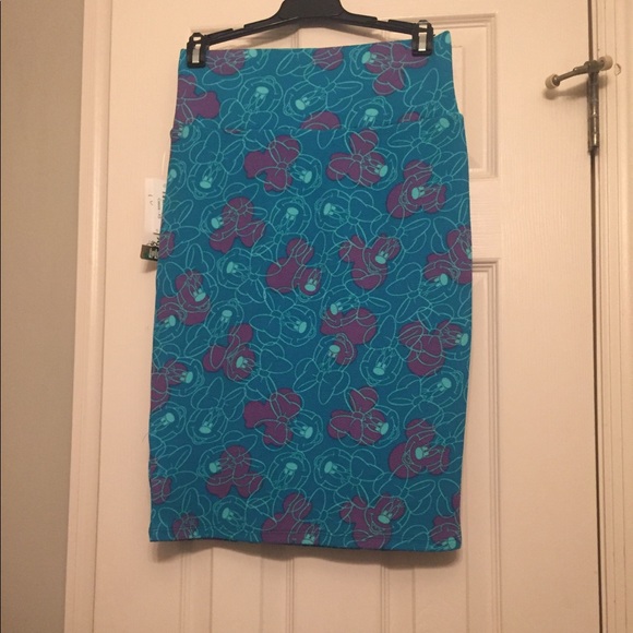 NWT LULAROE DISNEY Minnie Mouse Pencil Skirt, XS - Picture 2 of 6